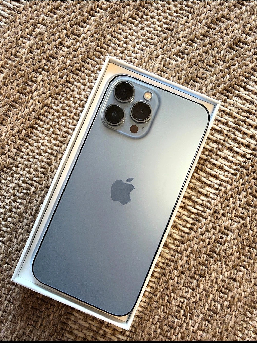 Apple iPhone 13 Pro Max Blue Like New